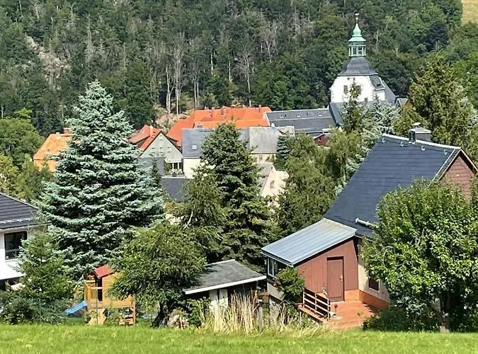 Am Schloss Im Erzgebirge * Lauenstein