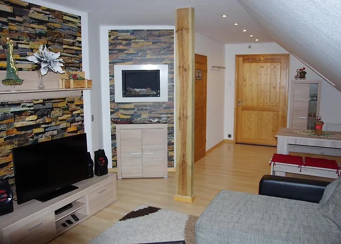 Am Schloss Im Erzgebirge Lauenstein