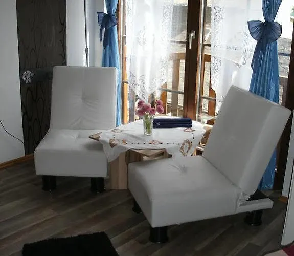 Am Schloss Im Erzgebirge Lauenstein